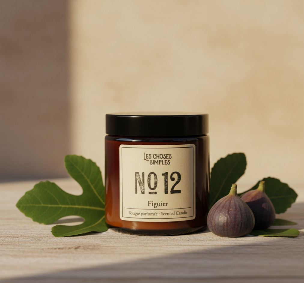 Petite bougie parfumée à la cire de soja - N° 12 (fig.)
